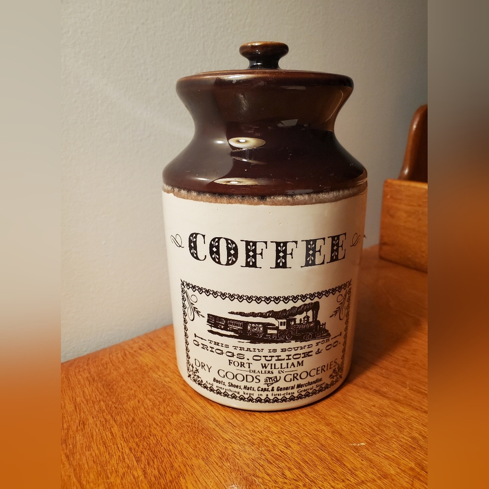 Vintage Abenakis Pottery "Ye Olde Canadian" COFFEE Storage, by Ceramic De Beauce
